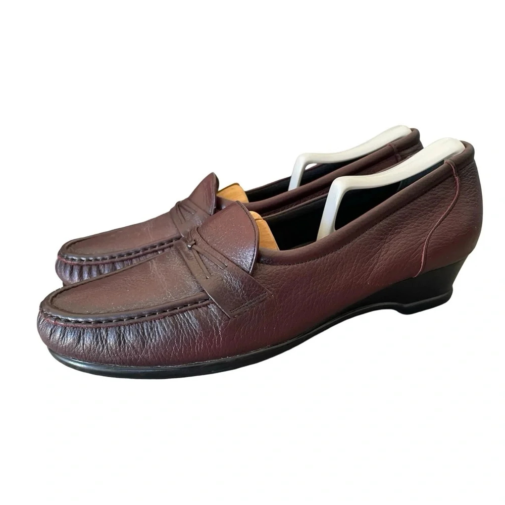 SAS Easier Penny Loafer Antique Wine Size 11